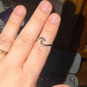 Silver Wave Ring